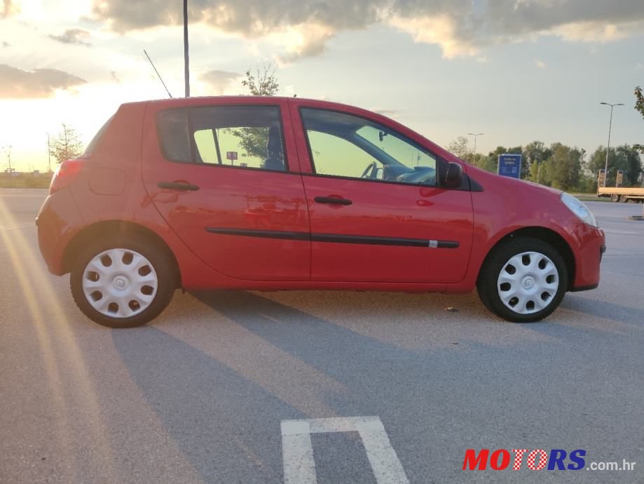 2007' Renault Clio 1,2 16V photo #5