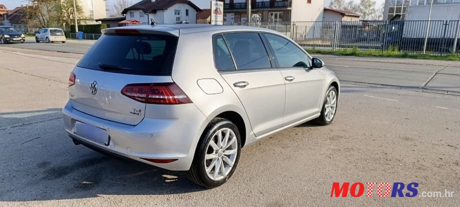2017' Volkswagen Golf VII 1,6 Tdi photo #3