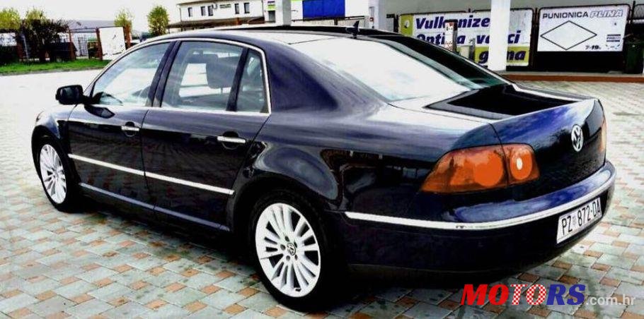 2008' Volkswagen Phaeton photo #1