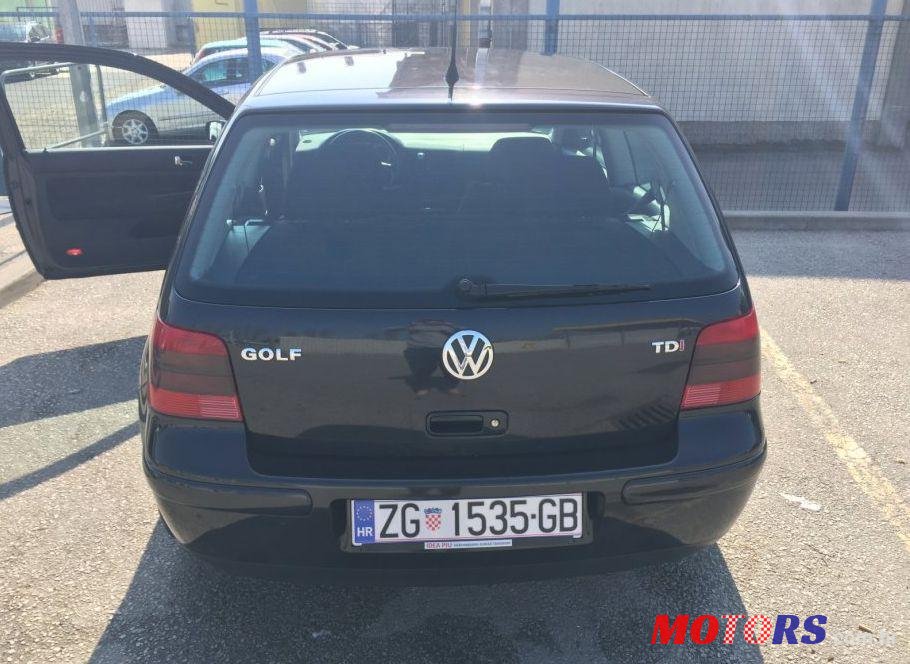 2002' Volkswagen Golf IV 1,9 Tdi photo #2