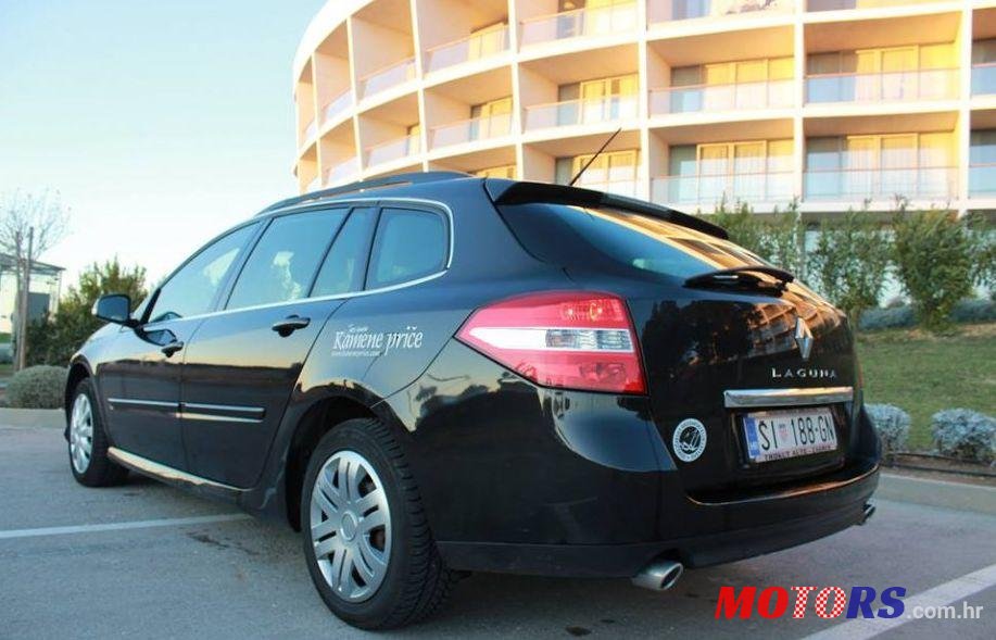 2011' Renault Laguna Break 2.0 Dci photo #1