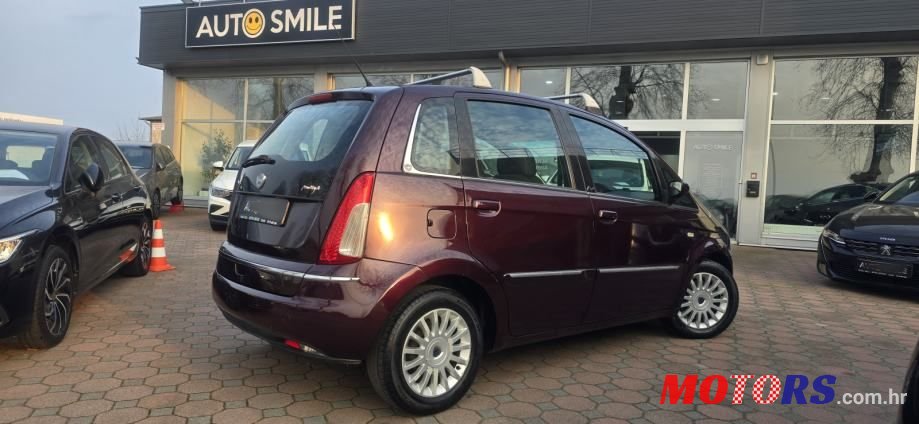 2010' Lancia Musa 1,3 Mjt photo #6