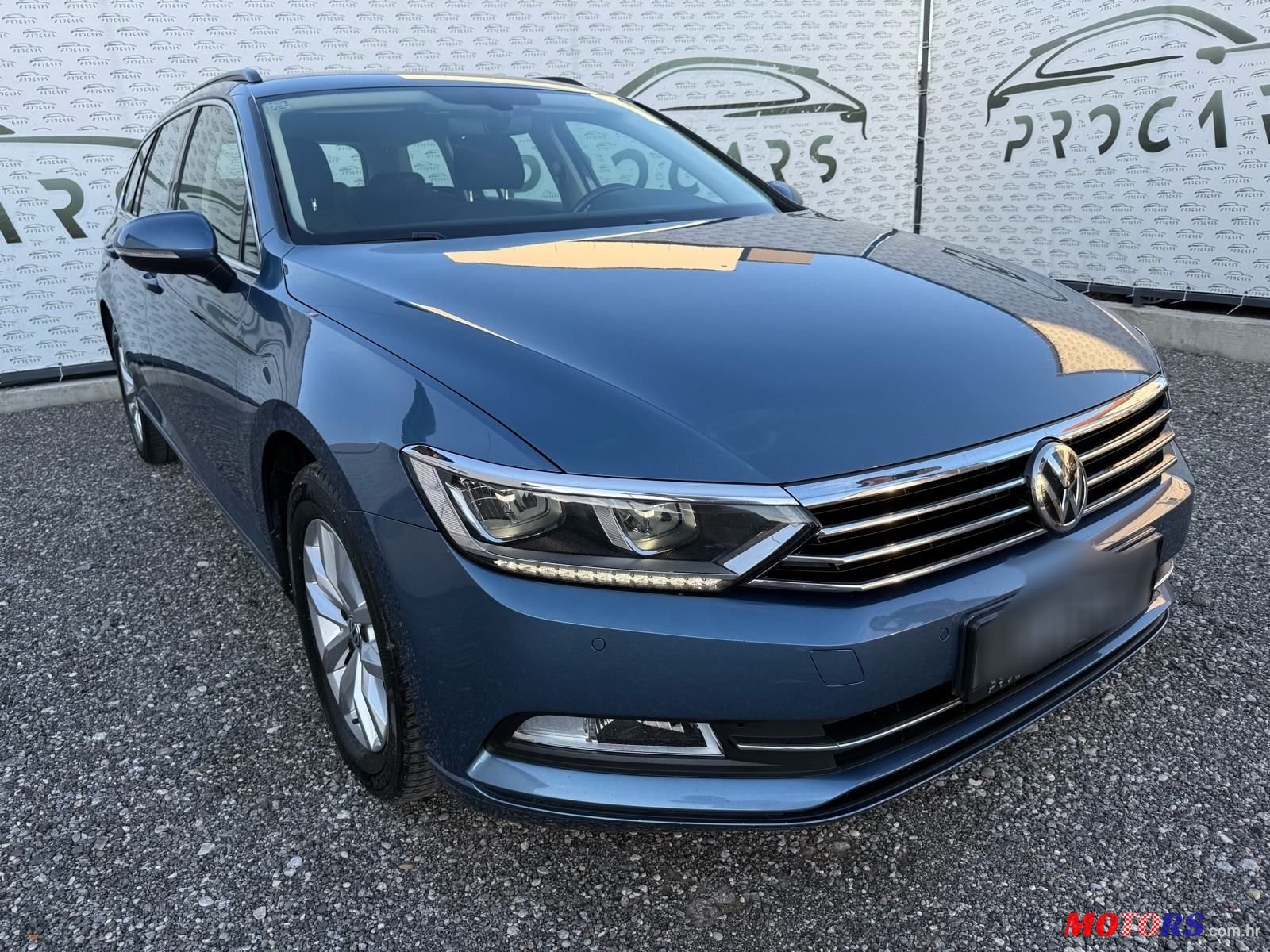 2015' Volkswagen Passat Variant photo #3