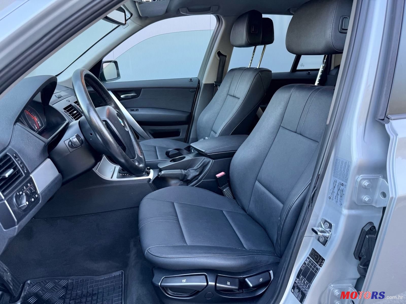 2009' BMW X3 Xdrive20D photo #5