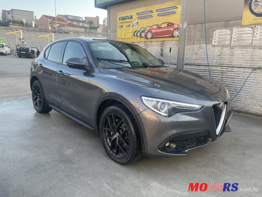 2018' Alfa Romeo Stelvio 2,2 Diesel photo #3