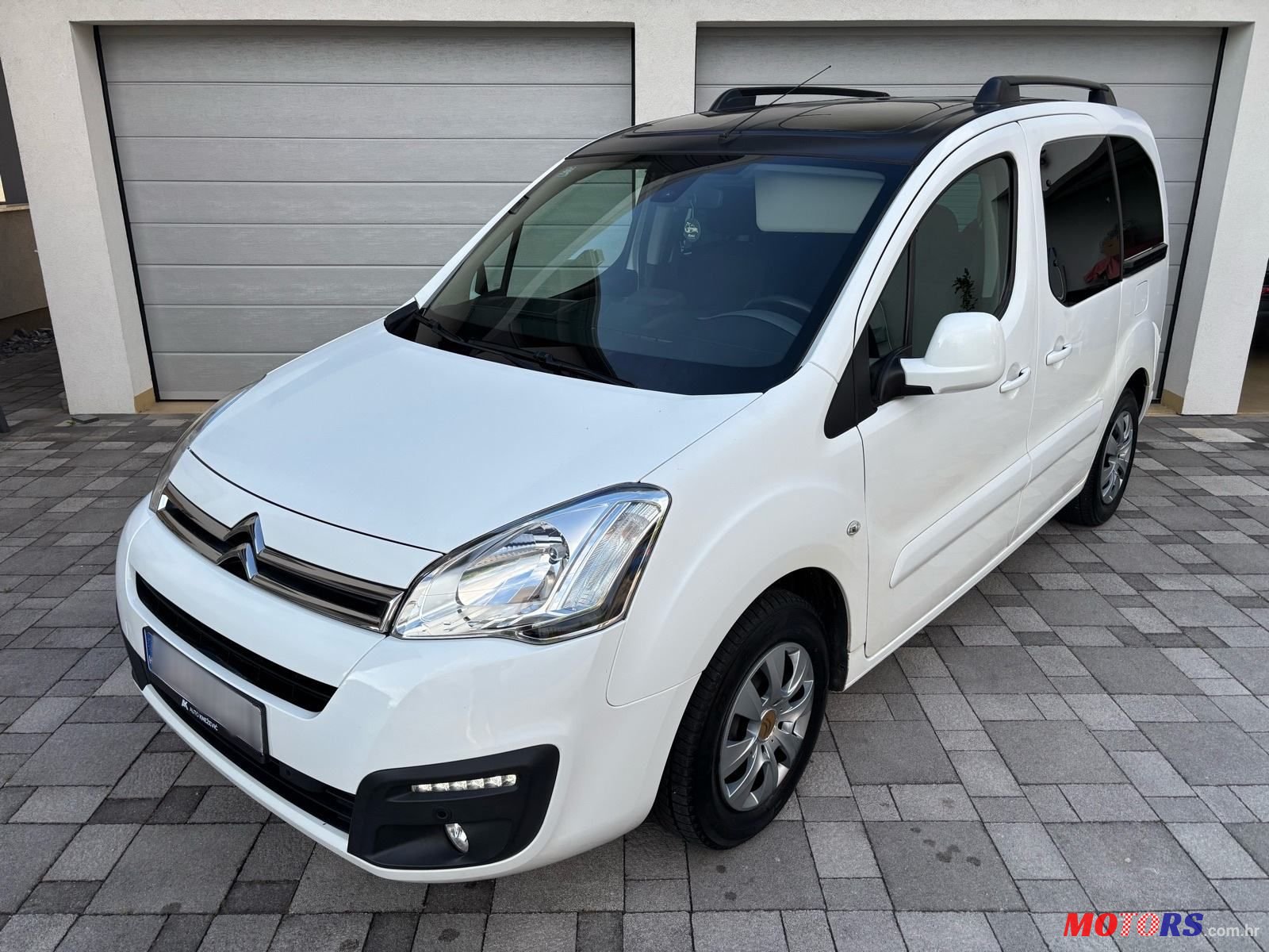 2017' Citroen Berlingo Bluehdi photo #2