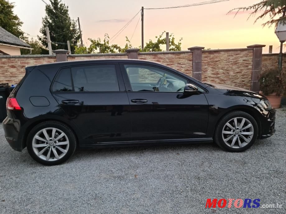 2016' Volkswagen Golf 7 Variant photo #5
