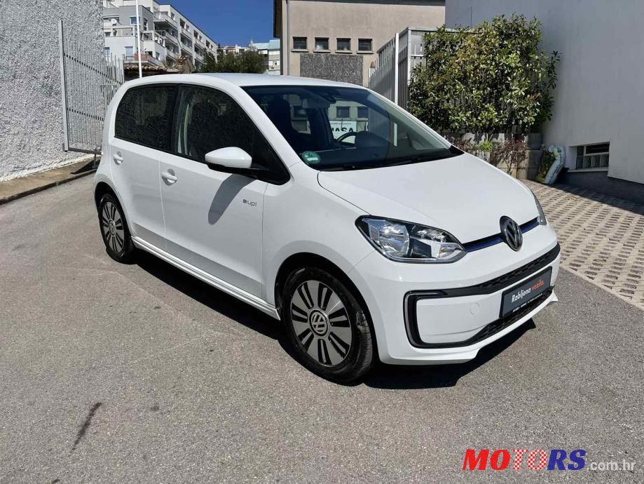 2017' Volkswagen Up! E-Up! photo #3