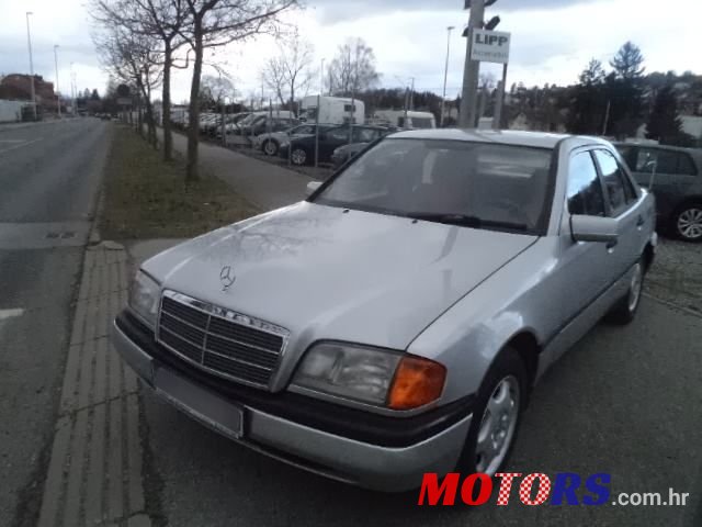 1994' Mercedes-Benz C-Klasa 220 D Classic photo #3
