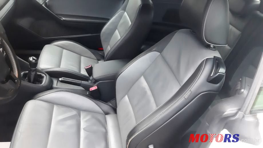 2012' Volkswagen Golf 2.0 Tdi photo #6