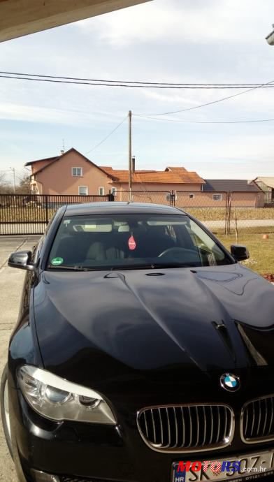 2013' BMW Serija 5 520D photo #3
