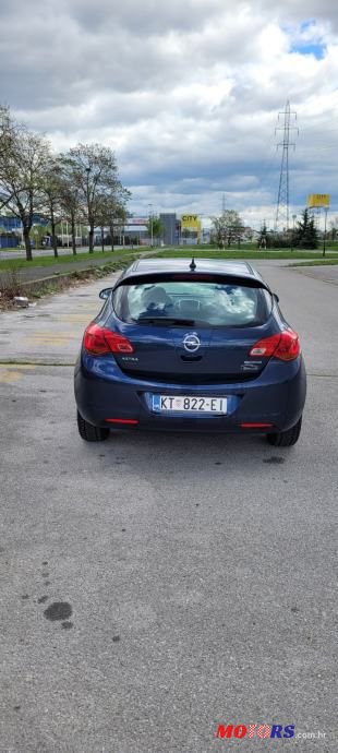 2012' Opel Astra 1,7 Cdti photo #5