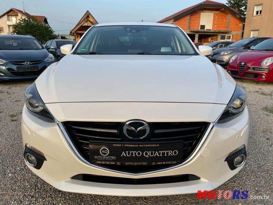 2014' Mazda 3 Sport photo #3