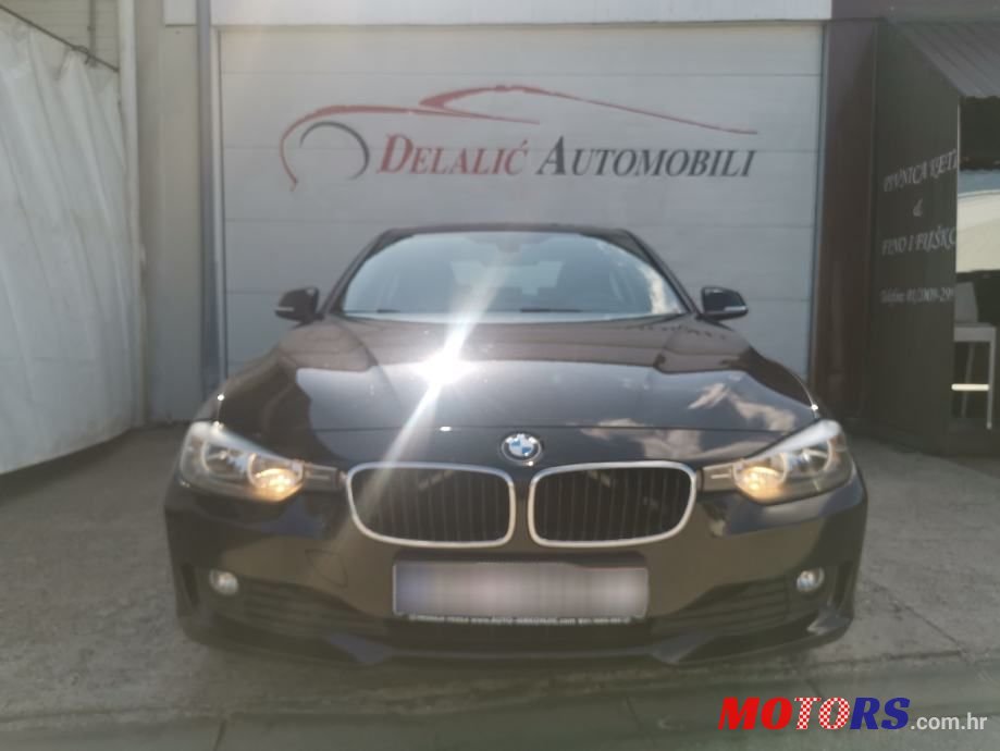 2013' BMW Serija 3 318D photo #3