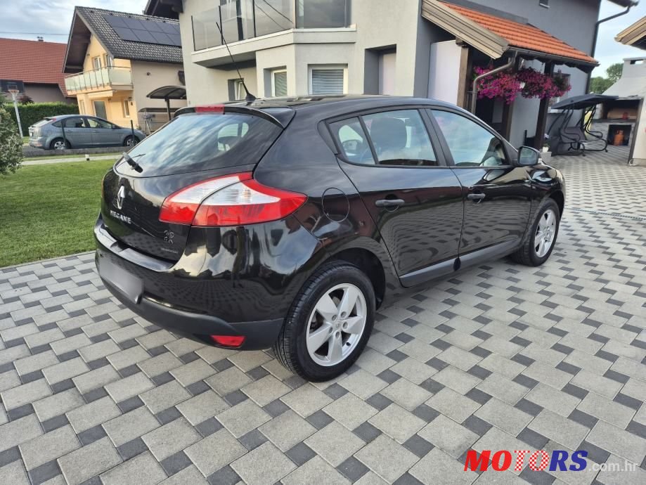 2012' Renault Megane 1.6 16V photo #4