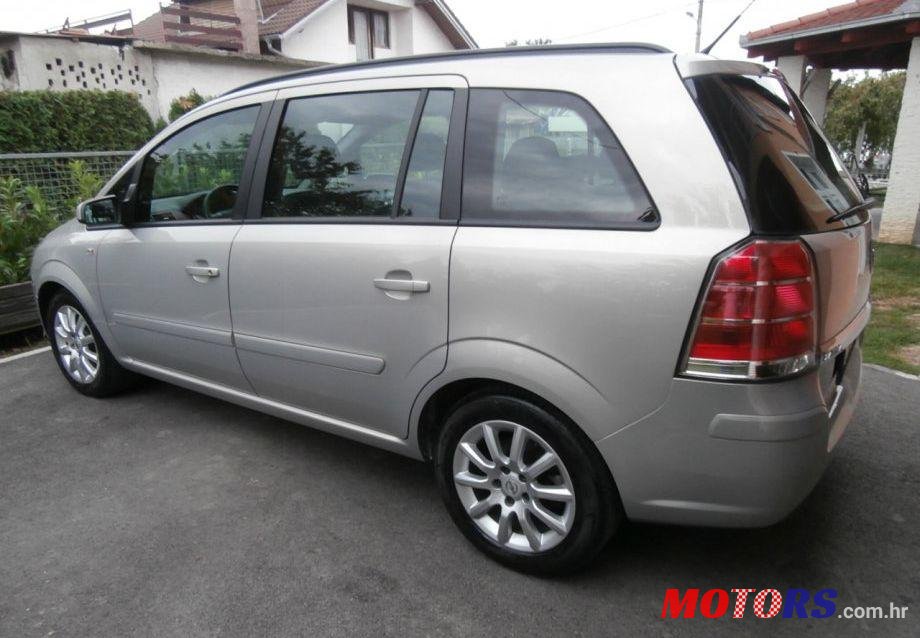 2008' Opel Zafira 1,9 Cdti photo #2