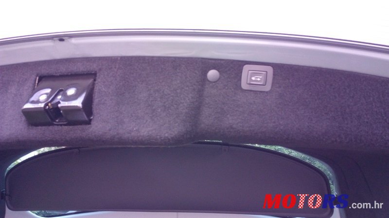 2014' Opel Insignia Sports Tourer photo #5