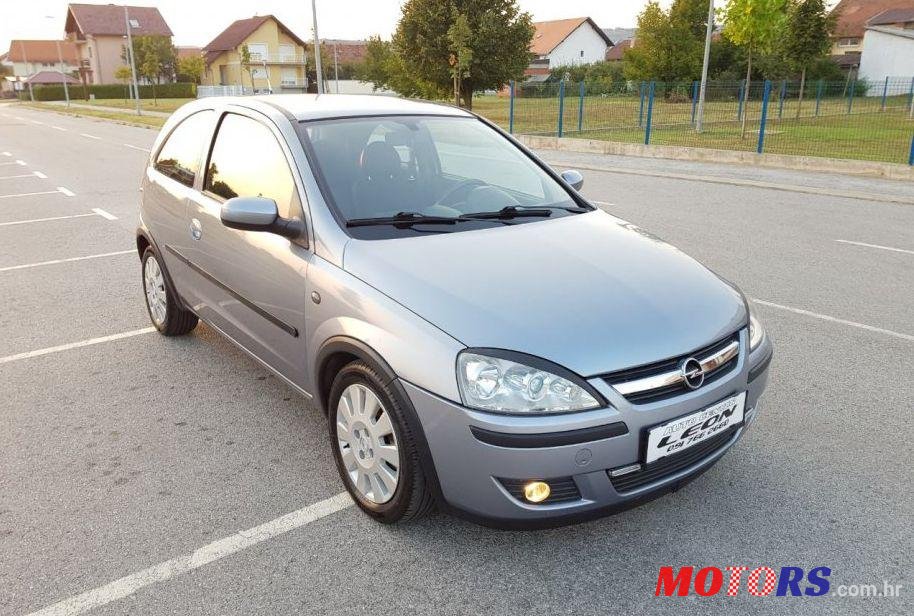 2004' Opel Corsa 1,3 Cdti photo #1