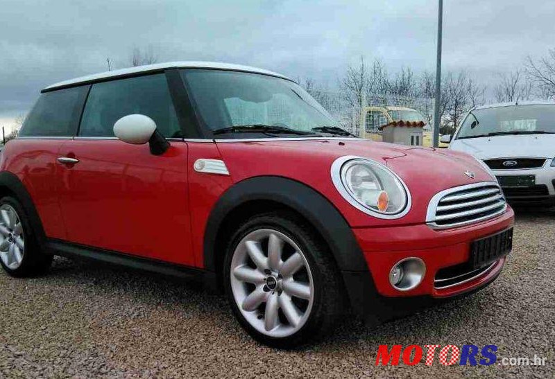 2007' MINI Cooper Cooper photo #2