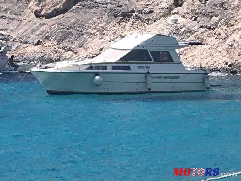 1988' Princess 33 fly photo #1