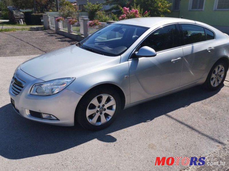 2011' Opel Insignia 2,0 Cdti photo #1