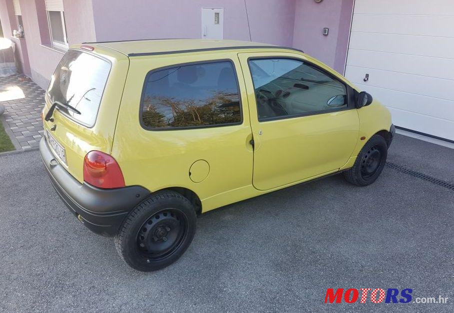 2002' Renault Twingo 1,2 photo #1