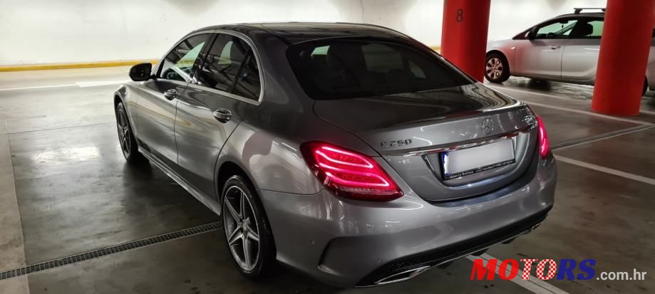 2015' Mercedes-Benz C-Klasa photo #2