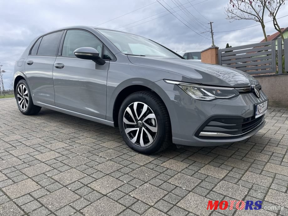 2022' Volkswagen Golf 8 2,0 Tdi photo #1