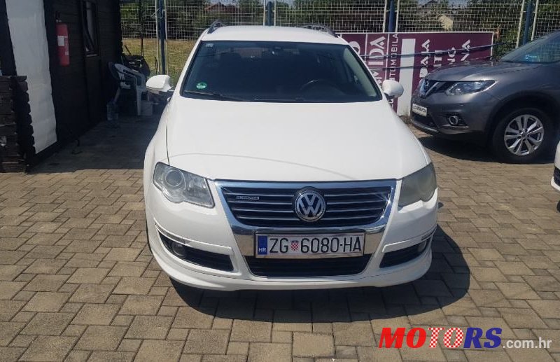 2010' Volkswagen Passat Variant photo #1