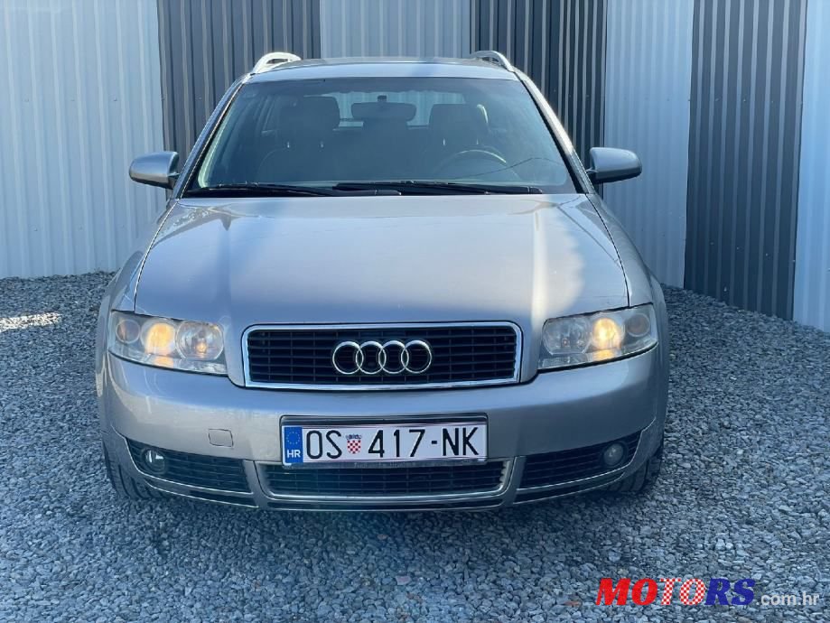2002' Audi A4 Avant photo #3