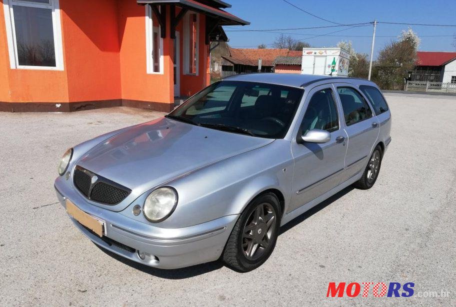 2002' Lancia Lybra Sw 2,4 Jtd Lx photo #1
