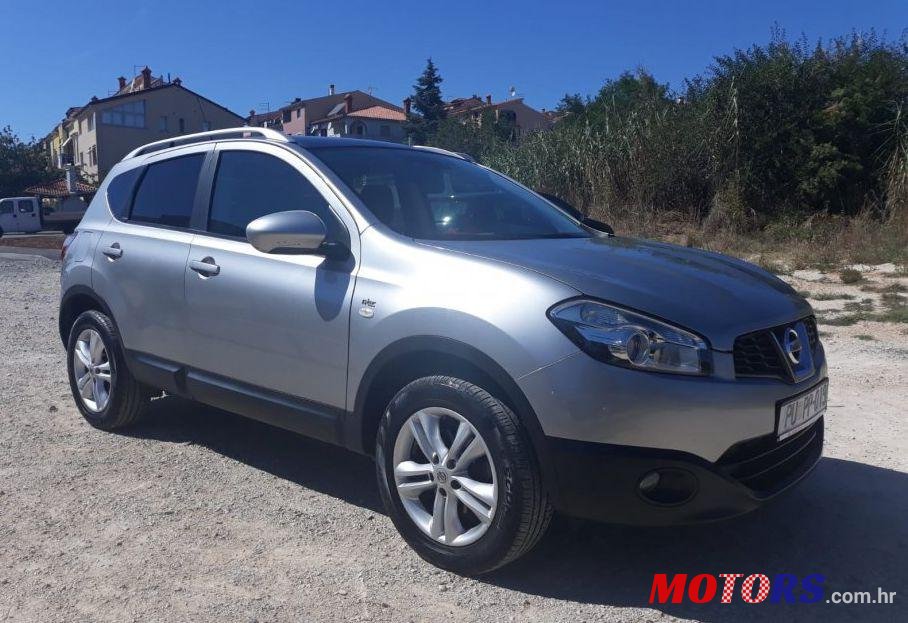 2010' Nissan Qashqai 1,5 Dci photo #1