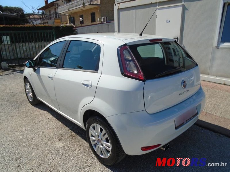 2014' Fiat Punto 1,3 Multijet 16V photo #3