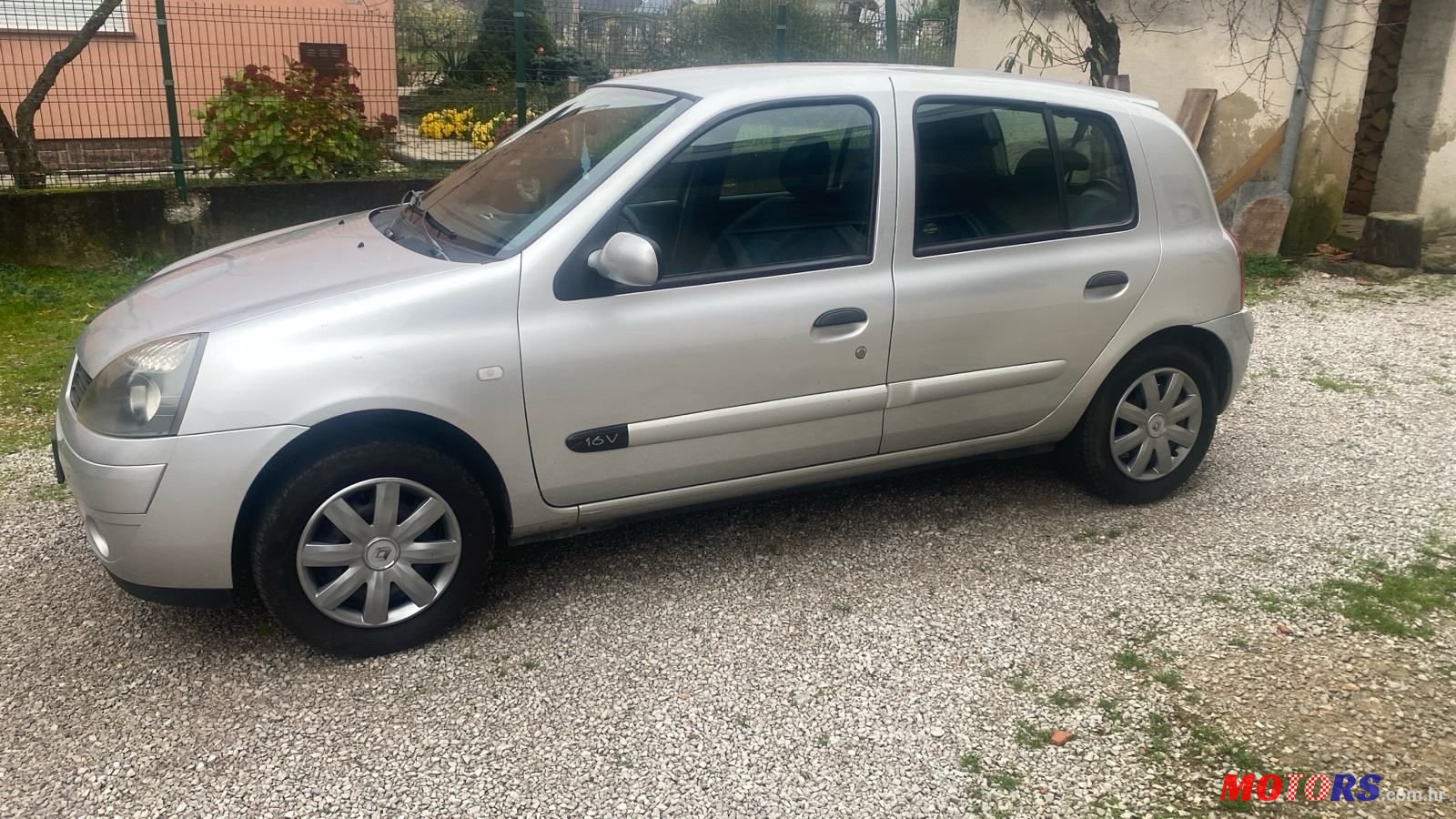 2005' Renault Clio 1,2 16V photo #2