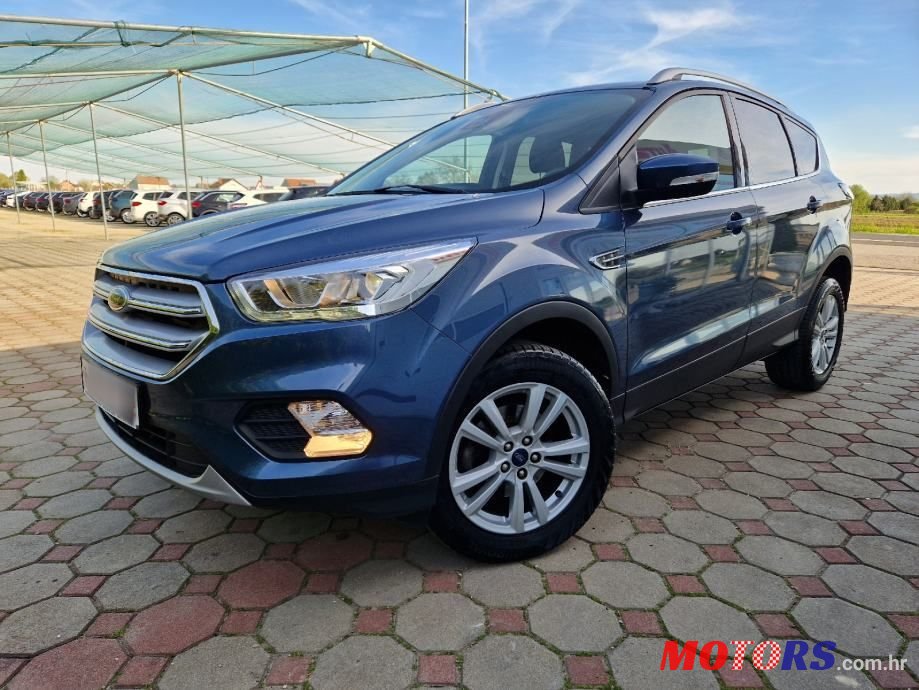 2019' Ford Kuga 1,5 Tdci photo #1