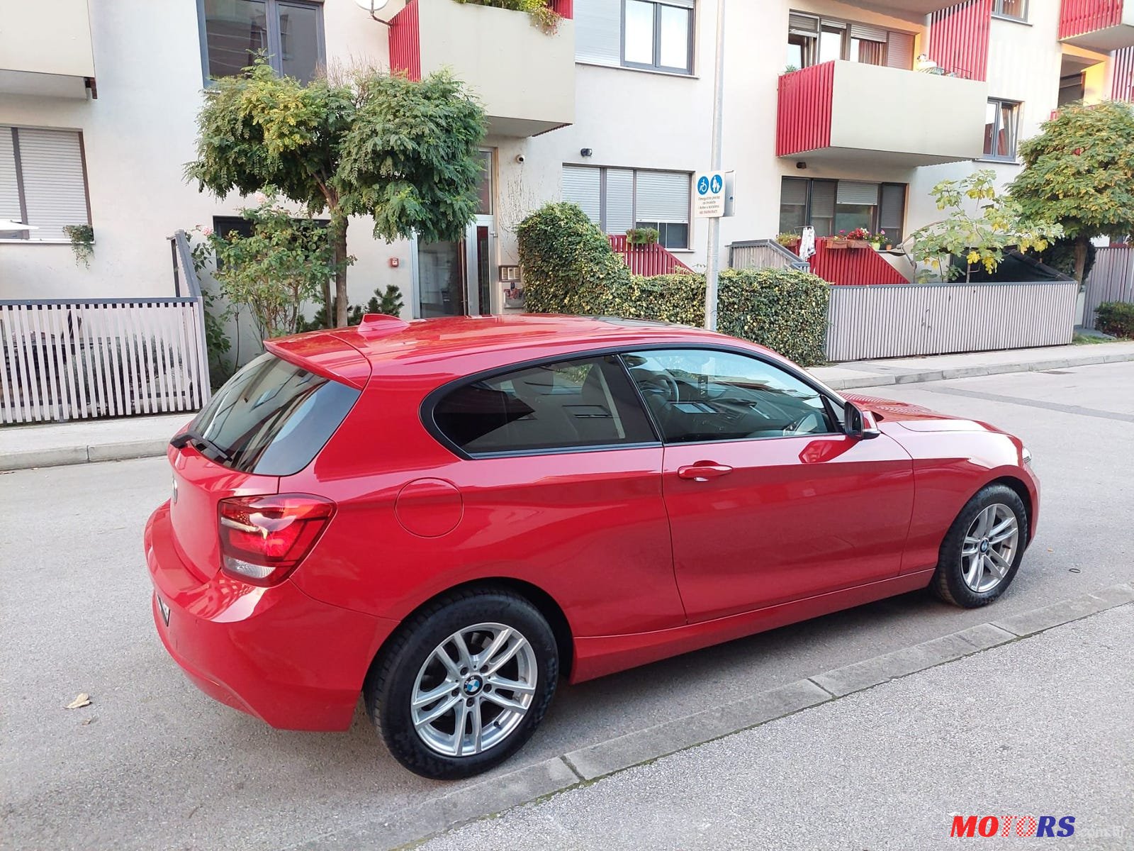 2013' BMW 116 photo #6