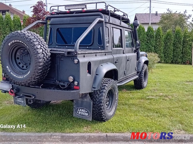 2008' Land Rover Defender 2,4 Td photo #3