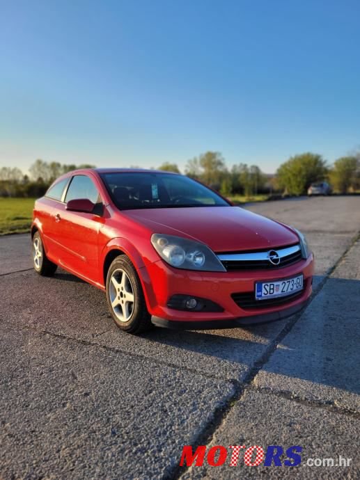 2006' Opel Astra 1,3 Cdti photo #1