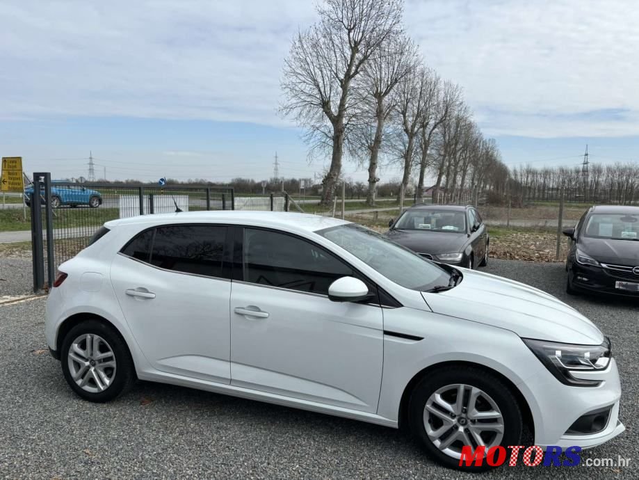 2019' Renault Megane Blue Dci 115 photo #5