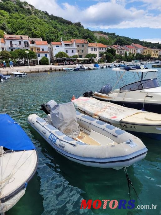 2005' Valiant Valiant 520 T photo #1