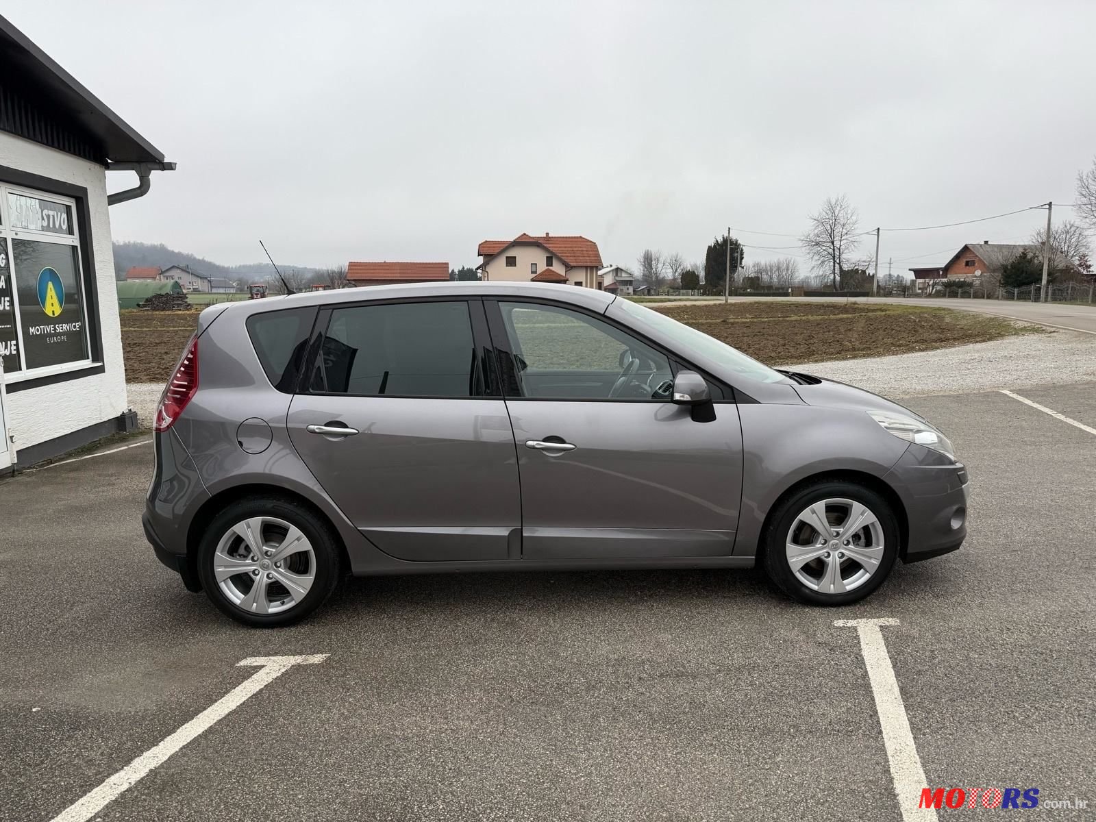 2009' Renault Scenic 1,5 Dci photo #4