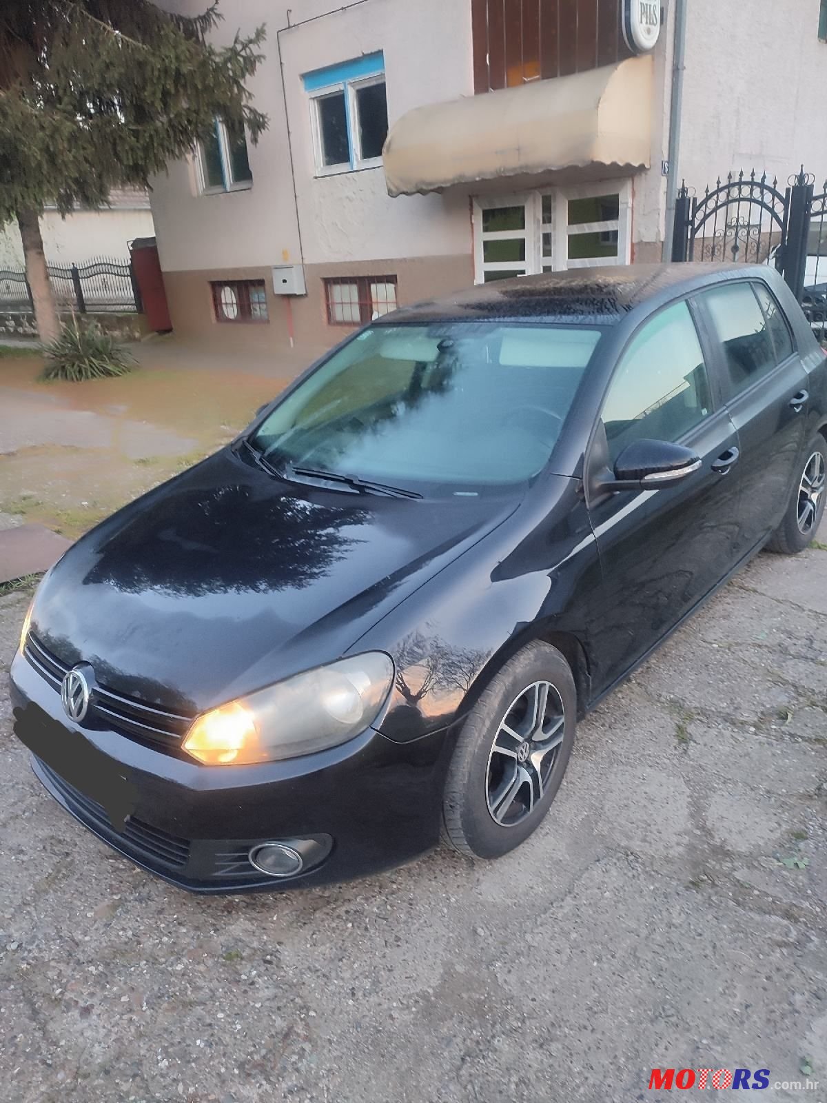 2011' Volkswagen Golf VI 1,6 Tdi photo #1