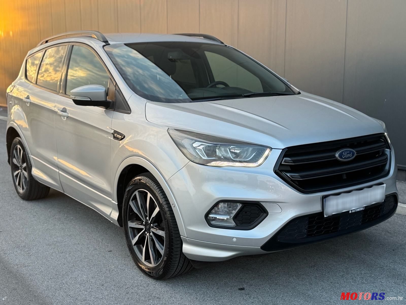 2018' Ford Kuga 2,0 Tdci photo #1