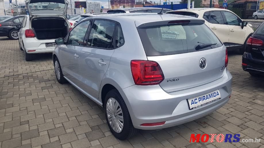 2017' Volkswagen Polo photo #6