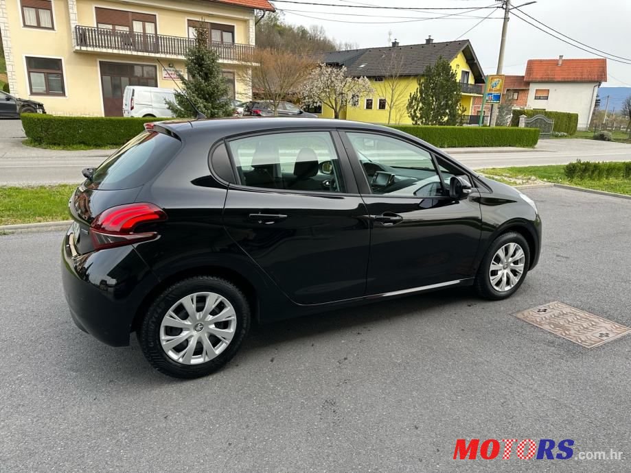 2017' Peugeot 208 photo #2