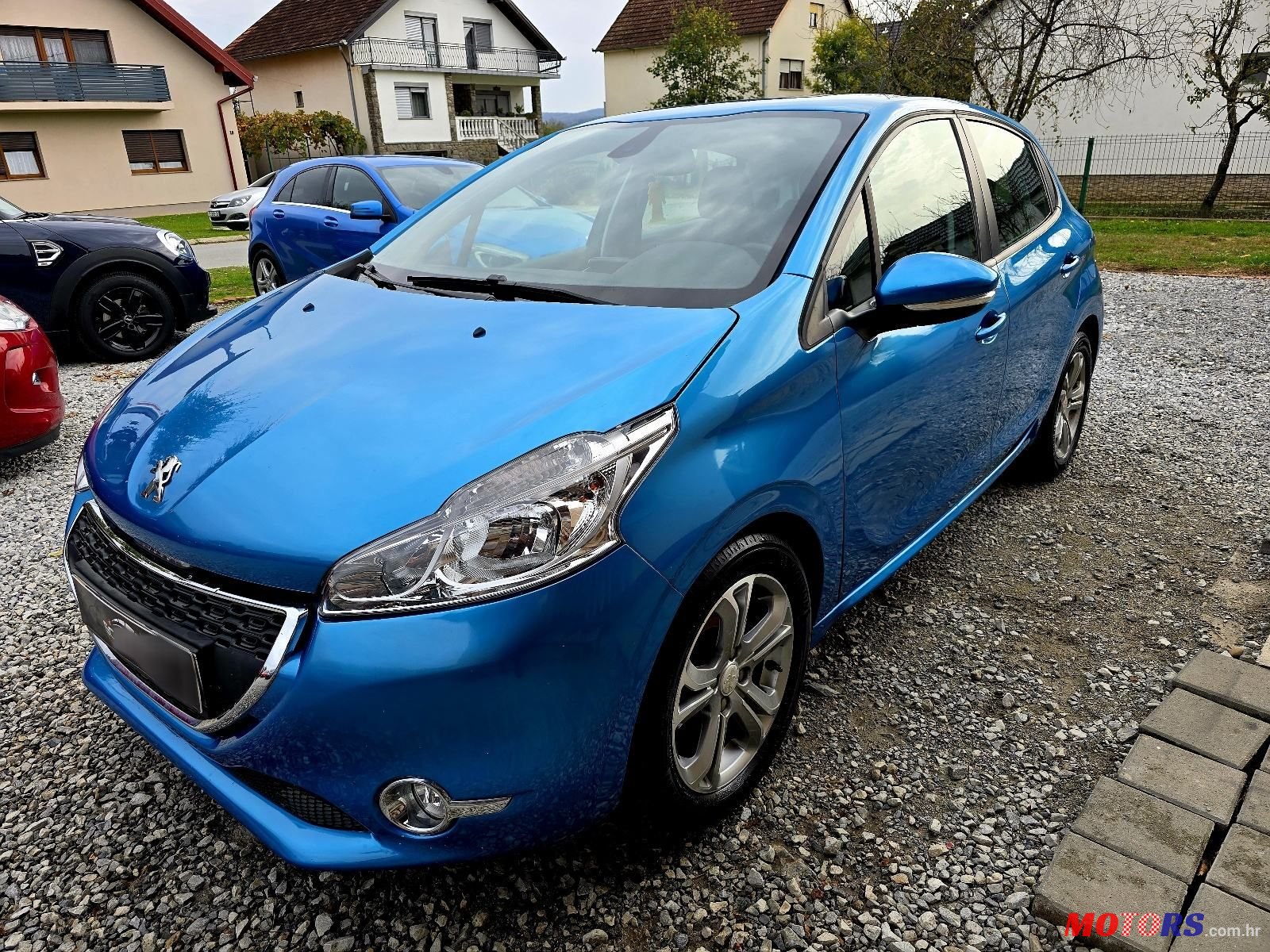 2012' Peugeot 208 1,2 Vti photo #3