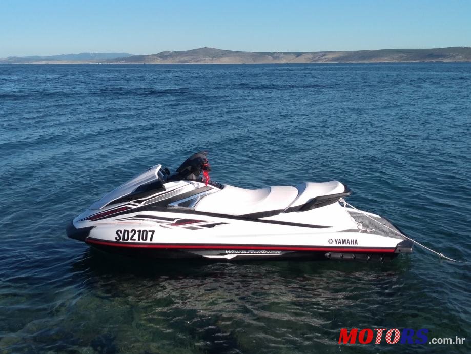 2018' Yamaha VX Deluxe photo #1