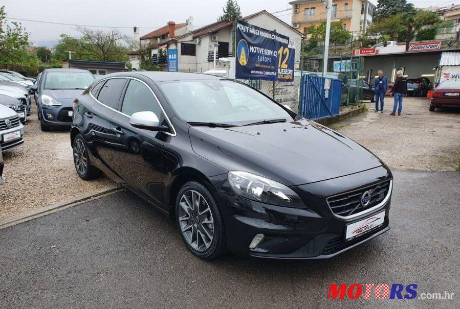 2014' Volvo V40 D4 photo #1