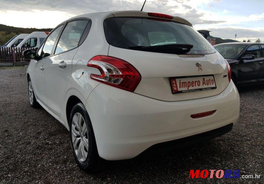 2014' Peugeot 208 1,4 Hdi photo #1