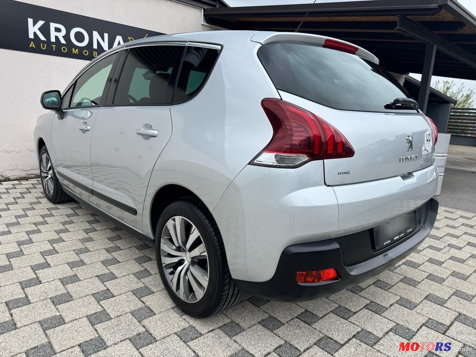 2014' Peugeot 3008 1,6 Hdi photo #6